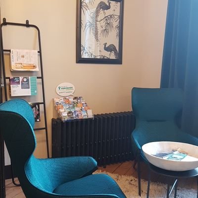 Villa10La's profile picture. Lieu d'exception construit en 1860, situé en plein coeur d'Etretat, à 2 minutes des falaises et du centre ville.