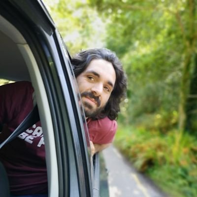 benajd's profile picture. barely literate. find me on 🟦☁️