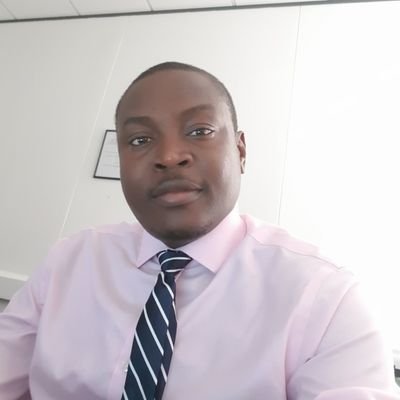 davidolumefun's profile picture. Zoom in!!! This guy is loaded!