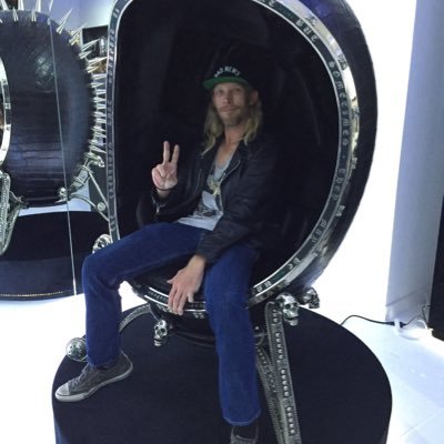 TravisForSale's profile picture. London Based Street Artist from TX. Sharpism, Realism, & Pop Art w/ pencil, pen, paint and sculpture. Now Accepting Commissions! Open to Collaborations!