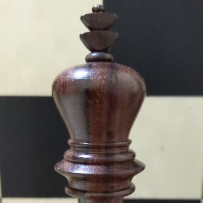 ChessplayerCS's profile picture. ♗とりあえず♘チェスが好き♙

自分用の訓練の為、チェスドットコムの問題や対局で苦手だった局面を復習できるようにツイートしてます（完全に自分用）。

写真の局面とコメントを一緒に残せるツイッターは本当に便利。