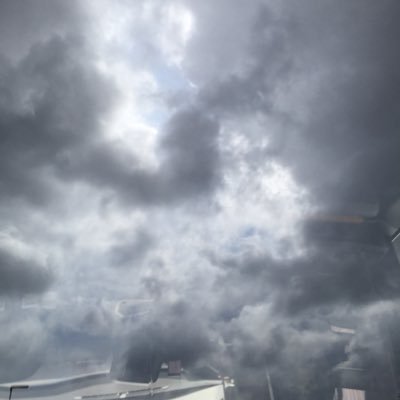 LindselleO's profile picture. don’t follow me, you will only be disappointed