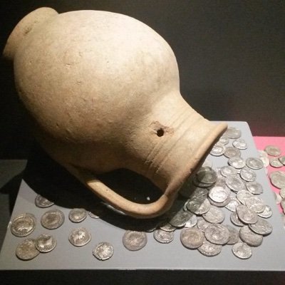 Coin hoards of the Roman Empire project: all about hoards from within and outside the Empire. @AshmoleanMuseum and @romaneconomy