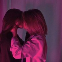 Sapphic Aesthetics(@AestheticsBi) 's Twitter Profile Photo