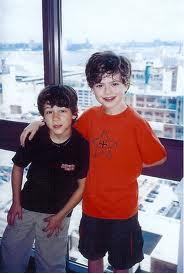 Hi I'm Nick.I'm 7 yrs young.I like to sing.Talk to me?