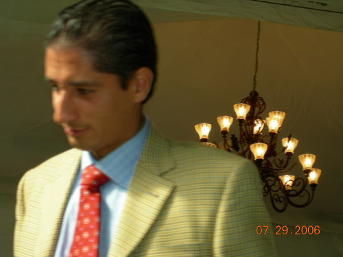 aficionado al stock market, al real state, a las fabricas…..actividad favorita?...REIR