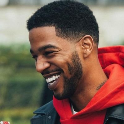 B_Boltt's profile picture. || Bathroom Singer with 12 Grammy Awards 🎙|| Digital Channel Support || CRM Software Specialist || Customer Experience Expert || Real Madrid FC 🇪🇸||  JOLLOF+