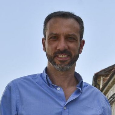 LitoVilaBaleato's profile picture. Compostelán, estudei na USC. Emigrei a Alemaña, son profesor e autor da novela Campus morte, do libro polo 60 aniversario da SD Compostela e de libros de ELE.