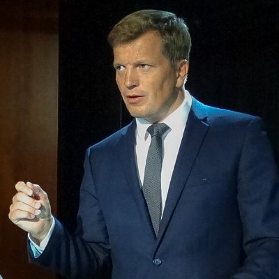 SturlaEll's profile picture. Storyteller, educated in history, economy and walking uphill