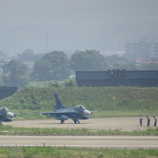F-2/F-15J空自 ジェット飛行体から小鳥 お気に入り!
7DM2&Canonレンズが相棒です宜しくお願いします!
平和 陽光桜 神道 おおらか大和民族 感謝と祈り