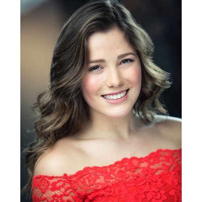 RosieKimble's profile picture. Dancer | Singer | Actress 🎭 London Based 📍