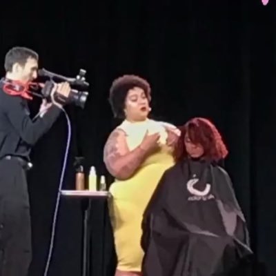 curlsaresacred's profile picture. Owner of GLAMLIFEAPPROVED SALON Craft Hairdresser + Texture Specialist  + Educator + 💄💋#endometriosisawareness 💛✨✨🎗