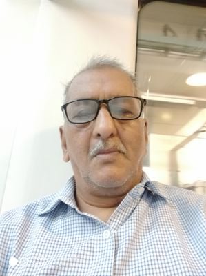 Surendr32792280's profile picture. simple