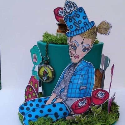 RedKittyB's profile picture. Coffee addicted, art journaling audio book loving Yorkshire Lass who loves her little family 🧡🏴󠁧󠁢󠁥󠁮󠁧󠁿☕🎧