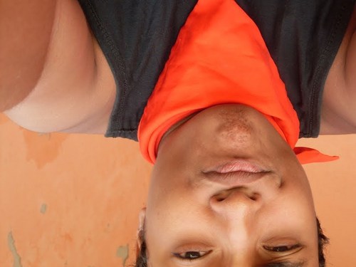 Não tento ser melhor que ninguém , e no twitter expresso o que sinto.Sou maduro pra um garoto de 15 anos.Se eu pudesse me seguir , eu seguiria. (: