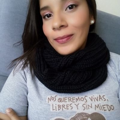 RelatosEcuador's profile picture. Periodista. Psicóloga. R P. Quito es tan bonito🏔️🌸