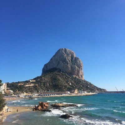 DavidUK1707's profile picture. Travelling, electronic music, red wine and football.