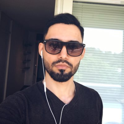 امس اتصلت بالامل قلت له:هل من حنظلٍ يمكن تقطير العسل. قال: نعم قلت : إذنْ عَربُنا سيشعرونَ بالخجلْ. قال : ابسق في وجهي اذا هذا حصل #احمد_مطر