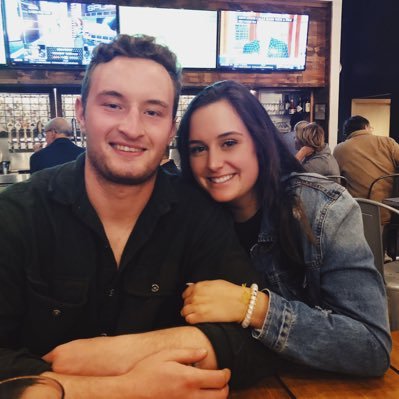 abbyysennett's profile picture. 