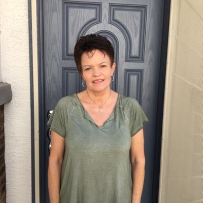 #Trump2020 #MAGA #KAG .No DM NO Dating.. #Bluelivesmatter #Autism Mom, Grandma Chicago S-Side Irish🍀🍀🍀🍀🍀#USAF#USARMYPro -Police, Love This Country 💕💗