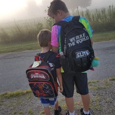 MomsterRunner's profile picture. Wife, Daughter, Mother of 2