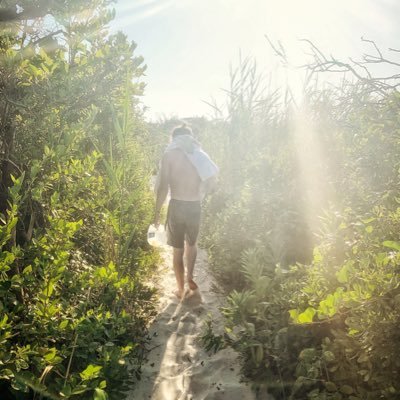 ItsMikeWeb's profile picture. #NJ #ShoreCulture #ItsMikeWeb Music, News, Vibes, Culture ——Artist, Creator, A&R🙏🏼 Business/Networking: Email or DM @mwebsterjr