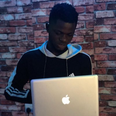 olanrewajuusma5's profile picture. Rain 🌧 wey juju man hold✊Go still later Rain and e go Fall heavy🦍....forever thankful 🕊