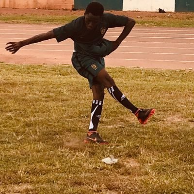 Cogito Ergo sum(I live therefore I am) Football is life❤️⚽️🤞🏾