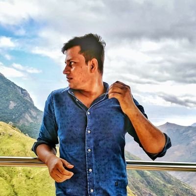 santoshkumar004's profile picture. I write, I play, I review....I live!!