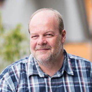 daniel_zysset's profile picture. Allrounder im ICT-Bereich. Supporter, Webdesigner, Dozent und Coach für vielfältige Informatik Themen.