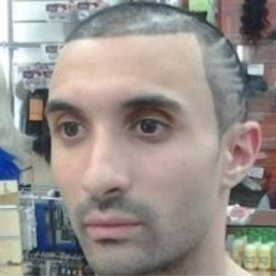 FLeblagueur's profile picture. Haut les mains, 
Peau de lapin,
La maîtresse
En Phillipe plein