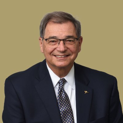 Official Twitter account of Dr. Gary L. Miller, President of The University of Akron. Some tweets by staff. Learn more at: https://t.co/ImC4xQGnxj