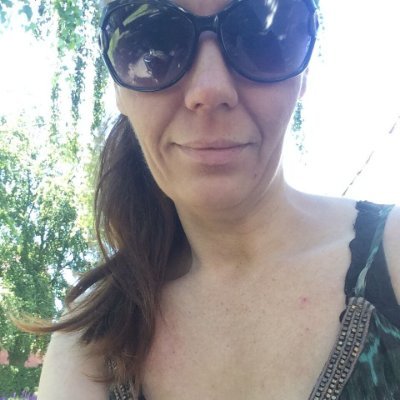 😘 Mother, loves to watch CS GO, supporting the Danish CSGO players. The dragracecar in the Photo is my friends car and Him driving. VERY proud Mom To Ryxxo