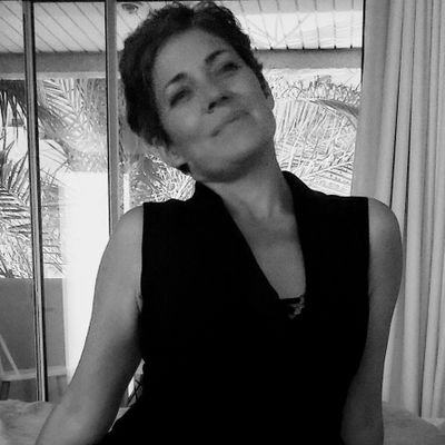 Intérpete y traductora en saraos diversos por un cambio de paradigma en Tierra, Alma y Sociedad.
Interpreter & traslator for a regenerative world paradigm!