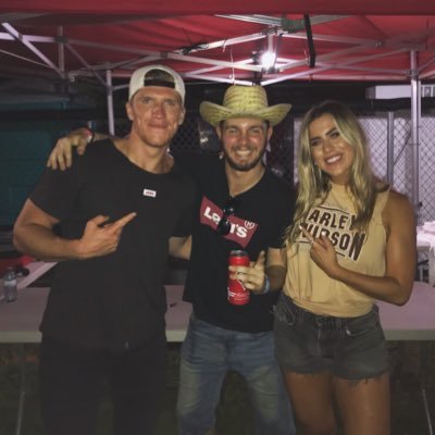 23, National Steelcar👨🏻🏭 Blood is thicker then whiskey, But I sure do love whiskey 🥃💯