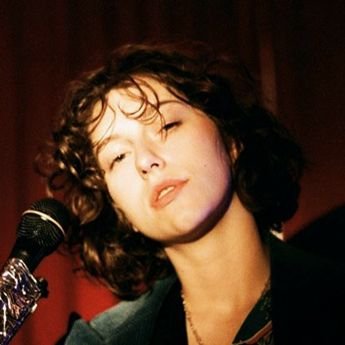A primeira, maior e mais atualizada fonte de notícias da cantora King Princess no Brasil e na América Latina. Nos siga também no @kpbrmedia | Fan Account
