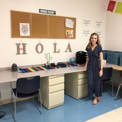 Maestra de español en Romeoville High School!