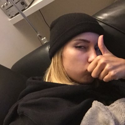 elisa_fdb's profile picture. wlcm in helli