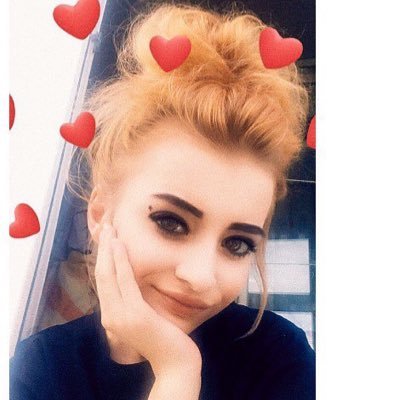 мне не 15😤 играю в кс го🚀 люблю сладкий чай 💁♀️ ну и просто рыжая мадама 😌Инстаграм: _safamurr_ #взаимная