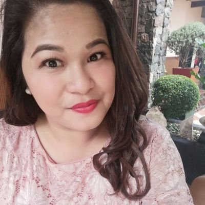 sharalime06's profile picture. a law student...