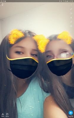 Helloimweird4's profile picture. Hiii idk what to write here .-.