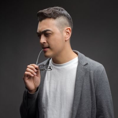 peterb83's profile picture. British Broadcaster in Seoul @arirangradio TBS eFM & more
영국 / 외국인 방송인 Host 귀가트이는 영어 EBS 교육방송 #dailyk Arirang radio 아리랑, EBS 왕초보영어, 야나두