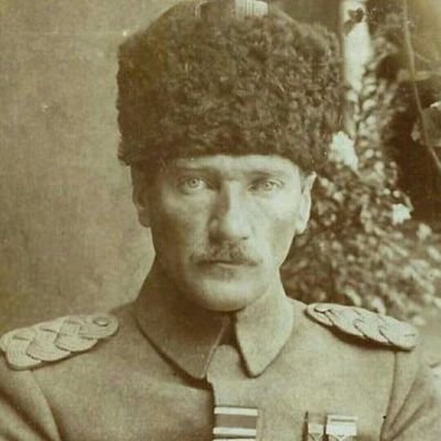 UgurKayael82's profile picture.