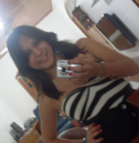 Olá pessoal meu nome e Andressa Siqueira..As minhas musicas favoritas são a Banda Restart e Sertanejo amo eles