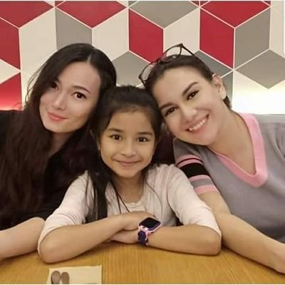 ig :mutiara zulhijjah
wa :privasi
smp 2 sintang kalimantan
hbd 3 febuary
hobi :pianika
eskul:pasma