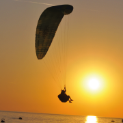Interested in vanlife, paragliding, climbing and woodwork.