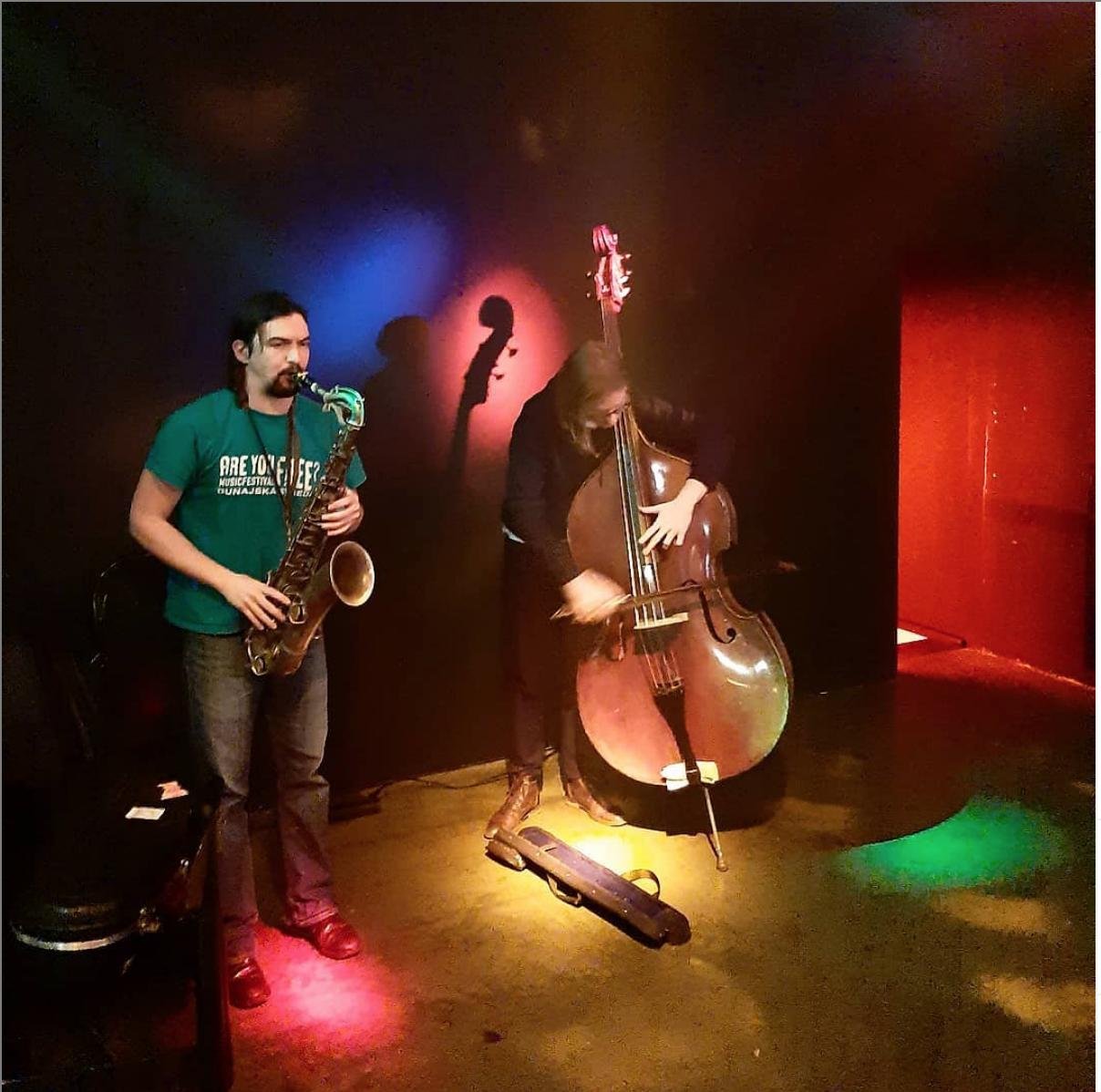 tabledance2's profile picture. A resto, bar, music and performance venue in the old centre of Antwerp, run by cook, Michelle Woods and musician, Roman Hiele. #tabledanceantwerp