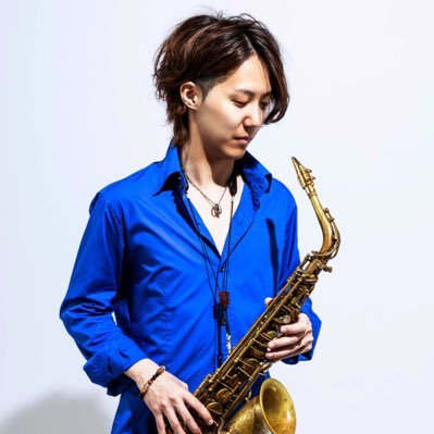 Saxophone Player / 他にフルート、鍵盤、作曲、アレンジなど。 2019年に宮崎隆睦氏プロデュースによる1stソロアルバム