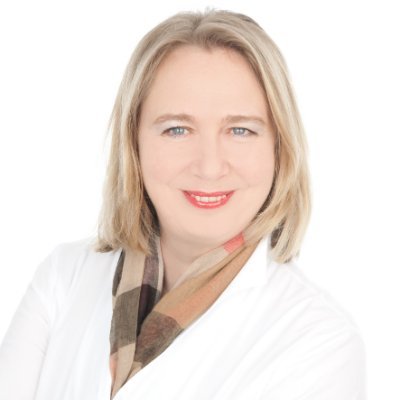 eva_emd's profile picture. #sharedleadershift #purpose #triumvirat #futurelearning #culturalchange #newwork #peoplefirst #lab18#tcjg