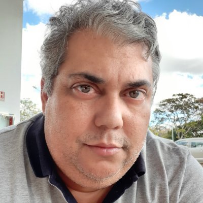 Produtor e apresentador do programa Autores e Livros - Rádio Senado e do Máquina do Tempo e do Littera - Rádio Nova Aliança - Brasília DF. Acesse meu Instagram.